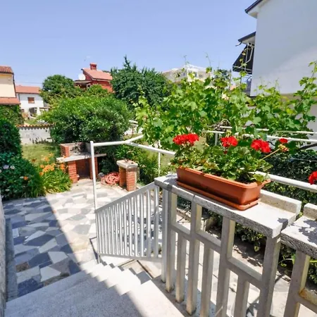 Jutta Mit Terrasse By Interhome * Novigrad Istria