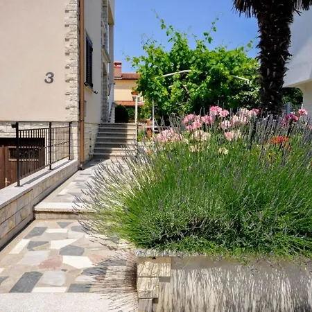 Apartamento Jutta Mit Terrasse By Interhome *