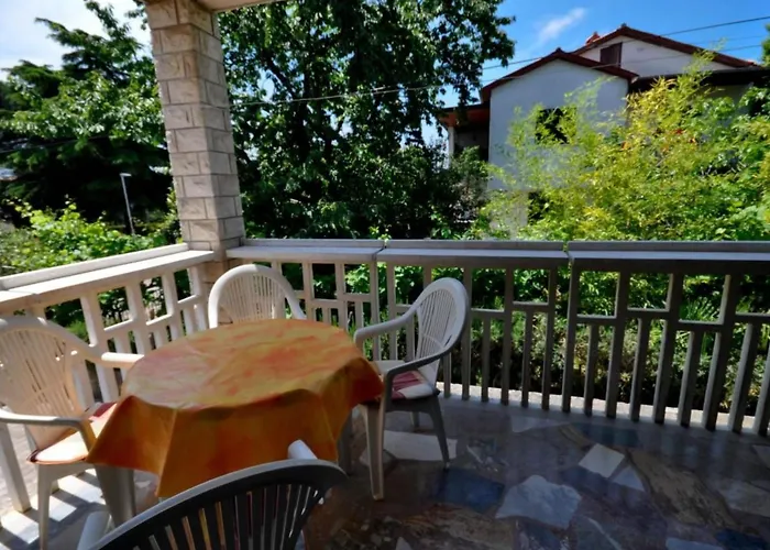 Jutta Mit Terrasse By Interhome Lejlighed Novigrad Istria